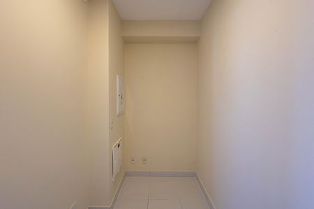 Apartamento para alugar com 181m², 3 quartos e 3 vagas Apartamento para alugar com 181m², 3 quartos e 3 vagasQuarto de Serviço