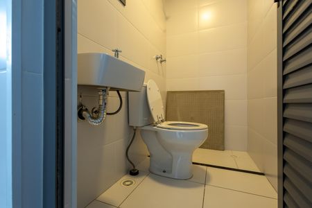 Apartamento para alugar com 181m², 3 quartos e 3 vagas Apartamento para alugar com 181m², 3 quartos e 3 vagasBanheiro de serviço