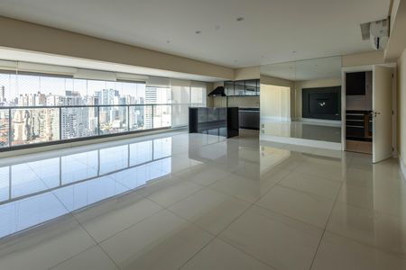 Apartamento para alugar com 181m², 3 quartos e 3 vagas Apartamento para alugar com 181m², 3 quartos e 3 vagasSala