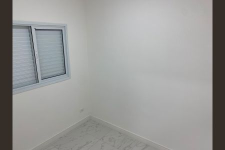 Quarto de apartamento para alugar com 2 quartos, 38m² em Vila Bertioga, São Paulo
