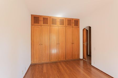 Suíte de apartamento para alugar com 2 quartos, 127m² em Alto de Pinheiros, São Paulo