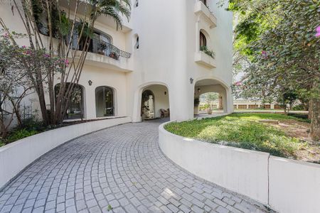 Entrada de apartamento para alugar com 2 quartos, 127m² em Alto de Pinheiros, São Paulo