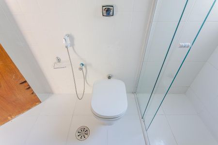 Banheiro de apartamento para alugar com 2 quartos, 127m² em Alto de Pinheiros, São Paulo