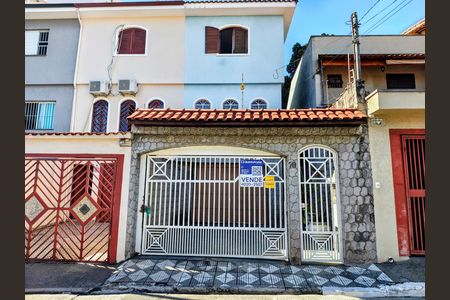 Fachada de casa à venda com 3 quartos, 180m² em Vila Maria Alta, São Paulo