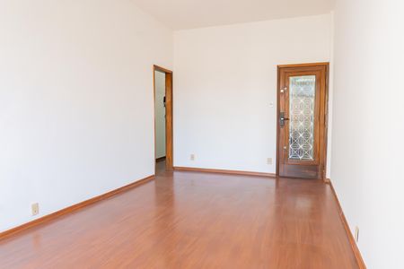 Apartamento à venda com 75m², 2 quartos e sem vaga