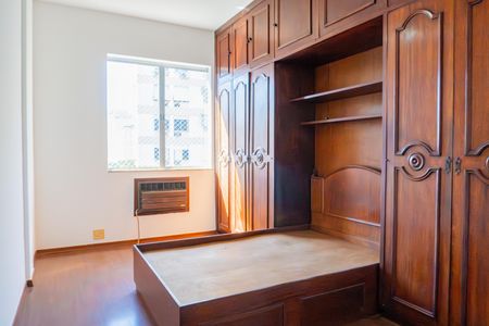 Apartamento à venda com 75m², 2 quartos e sem vaga