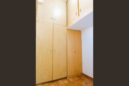 Apartamento à venda com 75m², 2 quartos e sem vaga
