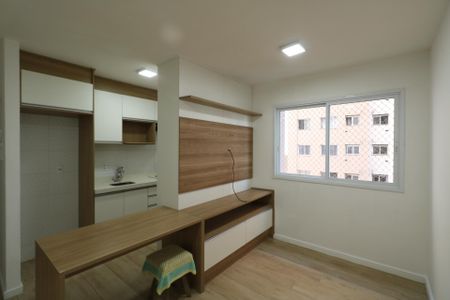 Sala de apartamento para alugar com 2 quartos, 45m² em Piraporinha, Diadema