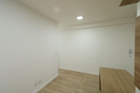 Sala de apartamento para alugar com 2 quartos, 45m² em Piraporinha, Diadema