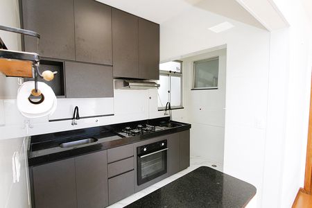 Cozinha de apartamento para alugar com 3 quartos, 79m² em Alto Caiçaras, Belo Horizonte