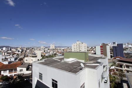 Vista de apartamento para alugar com 3 quartos, 79m² em Alto Caiçaras, Belo Horizonte