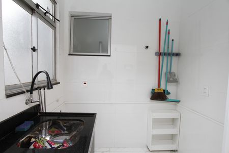 Área de Serviço de apartamento para alugar com 3 quartos, 79m² em Alto Caiçaras, Belo Horizonte