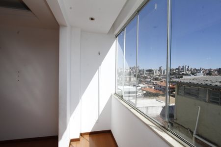 Varanda da Sala de apartamento para alugar com 3 quartos, 79m² em Alto Caiçaras, Belo Horizonte