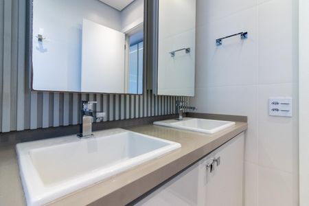 Apartamento à venda com 134m², 3 quartos e 3 vagasBanheiro Suíte 3
