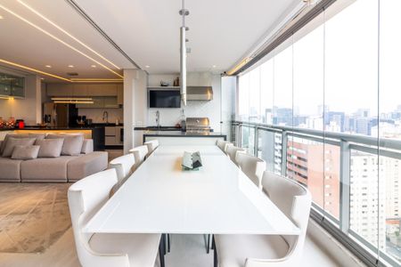 Apartamento à venda com 134m², 3 quartos e 3 vagasVaranda gourmet