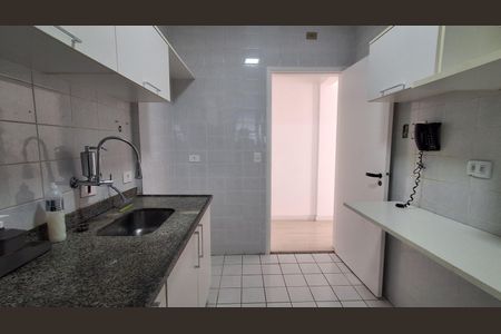 Cozinha de apartamento para alugar com 2 quartos, 65m² em Santo Antônio, São Caetano do Sul