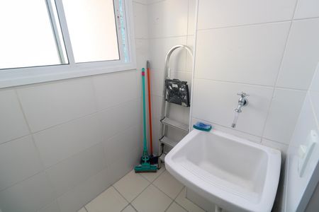 Área de Serviço de apartamento para alugar com 2 quartos, 60m² em Vila Valparaíso, Santo André