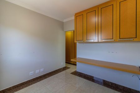 Apartamento à venda com 177m², 3 quartos e 4 vagasSuíte 2