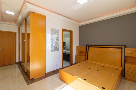 Apartamento à venda com 177m², 3 quartos e 4 vagasSuíte 1