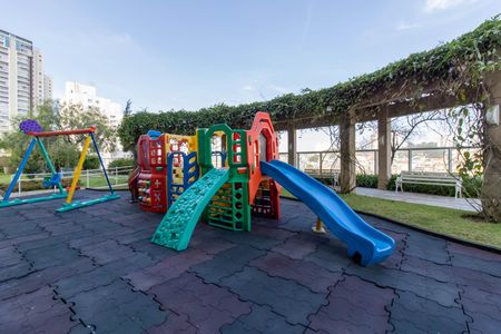 Apartamento à venda com 177m², 3 quartos e 4 vagasArea Comum - Playground