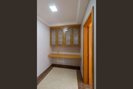 Apartamento à venda com 177m², 3 quartos e 4 vagasHall da Suíte 