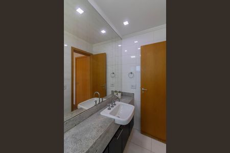 Apartamento à venda com 177m², 3 quartos e 4 vagasSuíte 3 