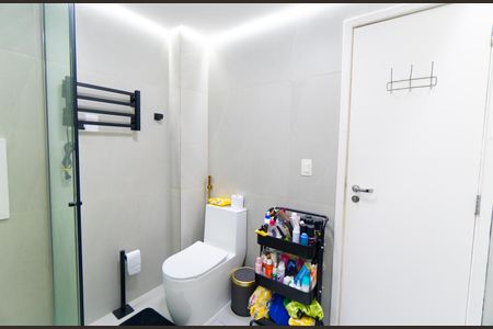 Apartamento à venda com 73m², 3 quartos e 1 vaga Apartamento à venda com 73m², 3 quartos e 1 vagaBanheiro