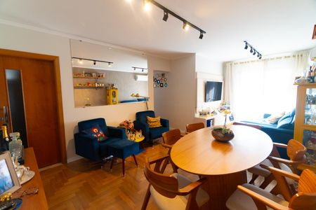 Apartamento à venda com 73m², 3 quartos e 1 vaga Apartamento à venda com 73m², 3 quartos e 1 vagaSala