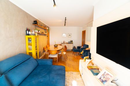 Apartamento à venda com 73m², 3 quartos e 1 vaga Apartamento à venda com 73m², 3 quartos e 1 vagaSala