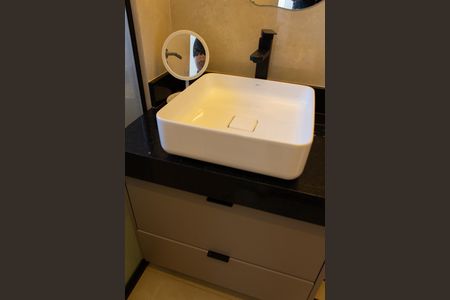 Apartamento para alugar com 27m², 1 quarto e sem vaga Apartamento para alugar com 27m², 1 quarto e sem vagaBanheiro da Suíte