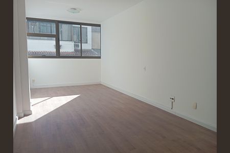 Apartamento para alugar com 130m², 3 quartos e 1 vaga Apartamento para alugar com 130m², 3 quartos e 1 vagaQuarto Suíte