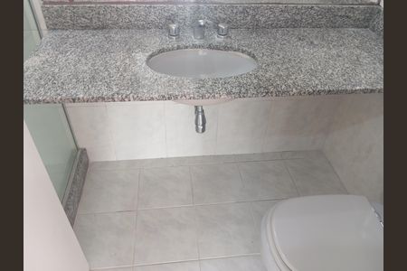 Apartamento para alugar com 130m², 3 quartos e 1 vaga Apartamento para alugar com 130m², 3 quartos e 1 vagabanheiro social