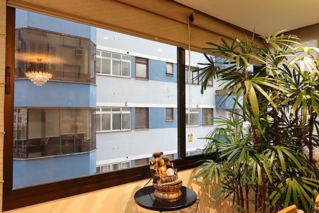 Janela da Sala de apartamento à venda com 3 quartos, 167m² em Vila Ipiranga, Porto Alegre