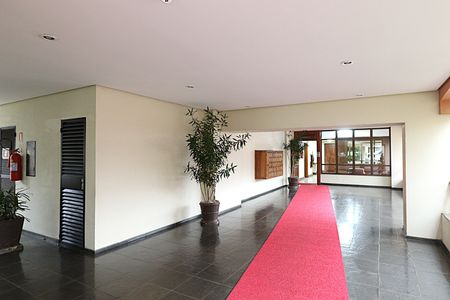 Área comum - Hall de entrada de apartamento à venda com 3 quartos, 167m² em Vila Ipiranga, Porto Alegre