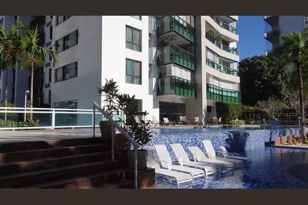 Área comum - Piscina de apartamento à venda com 3 quartos, 256m² em Barra da Tijuca, Rio de Janeiro