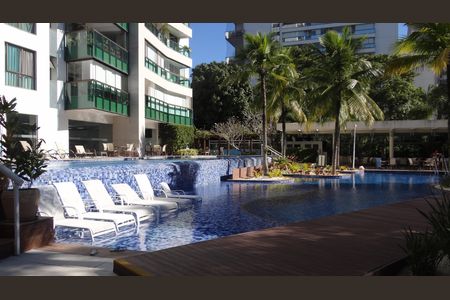 Área comum - Piscina de apartamento à venda com 3 quartos, 256m² em Barra da Tijuca, Rio de Janeiro