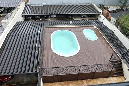 Piscina de apartamento à venda com 3 quartos, 94m² em Vila Ipiranga, Porto Alegre
