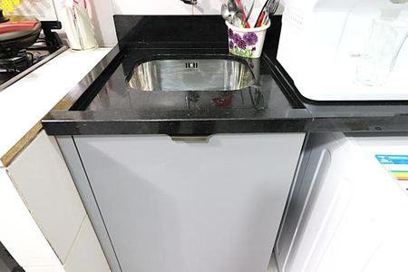 Área de Serviço de apartamento à venda com 3 quartos, 94m² em Vila Ipiranga, Porto Alegre