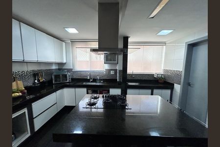 Apartamento à venda com 5 quartos, 70m² em Castelo, Belo Horizonte