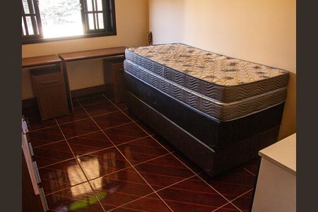 Casa para alugar com 2 quartos, 118m² em Santa Cruz, Rio de Janeiro