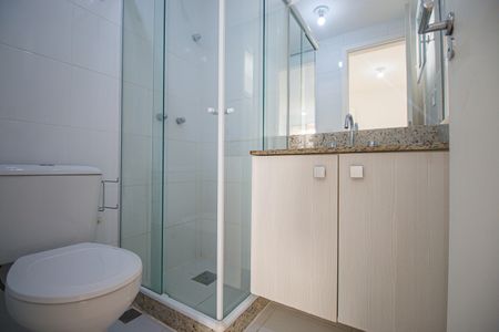 Apartamento para alugar com 70m², 2 quartos e 1 vaga Apartamento para alugar com 70m², 2 quartos e 1 vagaBanheiro Suite