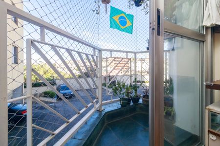 Sala - Varanda de apartamento à venda com 2 quartos, 60m² em Jardim São Luís, São Paulo