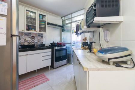 Cozinha de apartamento à venda com 2 quartos, 60m² em Jardim São Luís, São Paulo