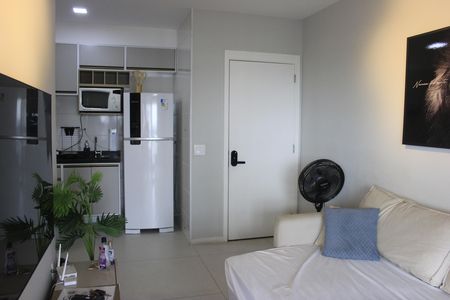 Sala de apartamento à venda com 2 quartos, 57m² em Vila Camargos, Guarulhos
