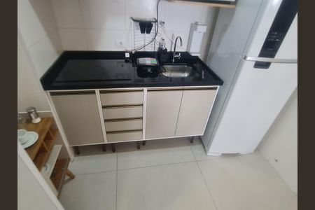 Cozinha de apartamento à venda com 2 quartos, 57m² em Vila Camargos, Guarulhos