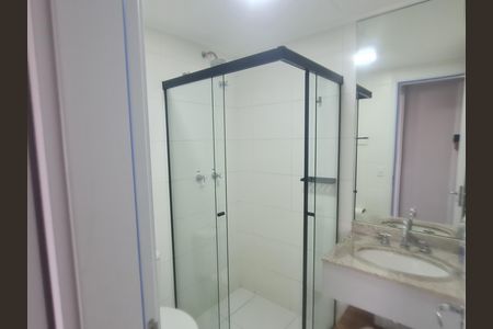 Banheiro de apartamento à venda com 2 quartos, 57m² em Vila Camargos, Guarulhos