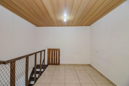 Quarto de casa de condomínio para alugar com 1 quarto, 28m² em Mário Quintana, Porto Alegre