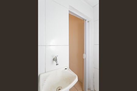 Banheiro social de casa para alugar com 1 quarto, 33m² em Jardim Campos, São Paulo