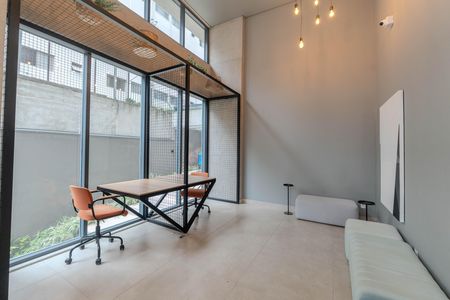 Apartamento para alugar com 33m², 1 quarto e sem vaga Apartamento para alugar com 33m², 1 quarto e sem vagaÁrea comum - Salão de festas