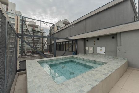 Apartamento para alugar com 33m², 1 quarto e sem vaga Apartamento para alugar com 33m², 1 quarto e sem vagaÁrea comum - Piscina